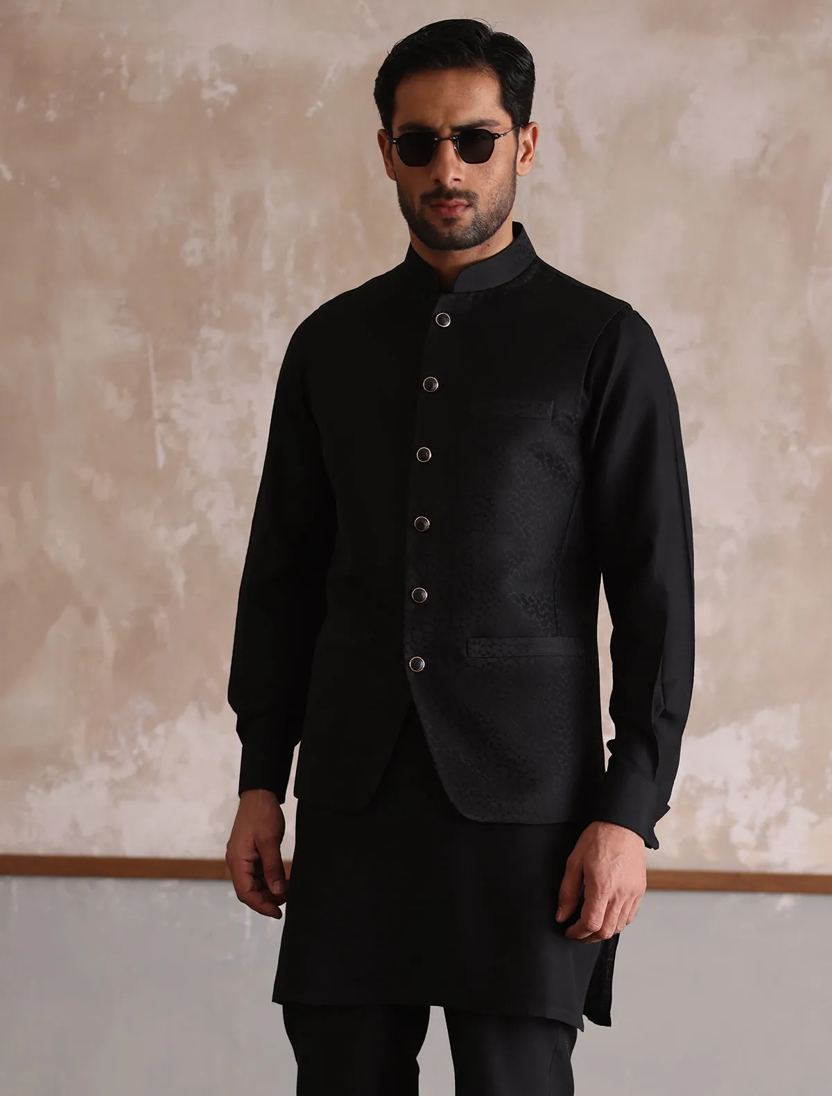 BLACK JACQUARD WAISTCOAT