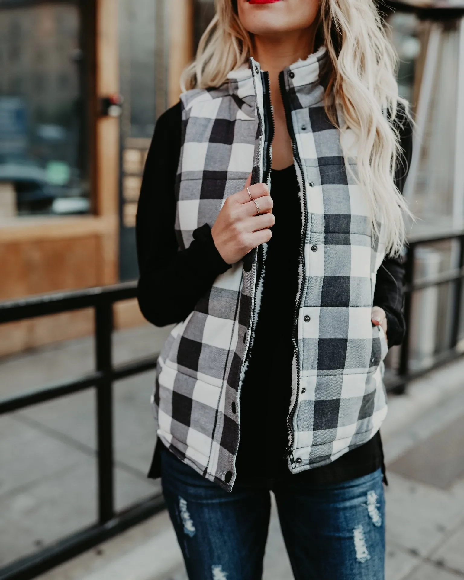 Classic Check Sleeveless Standing Collar Outwear