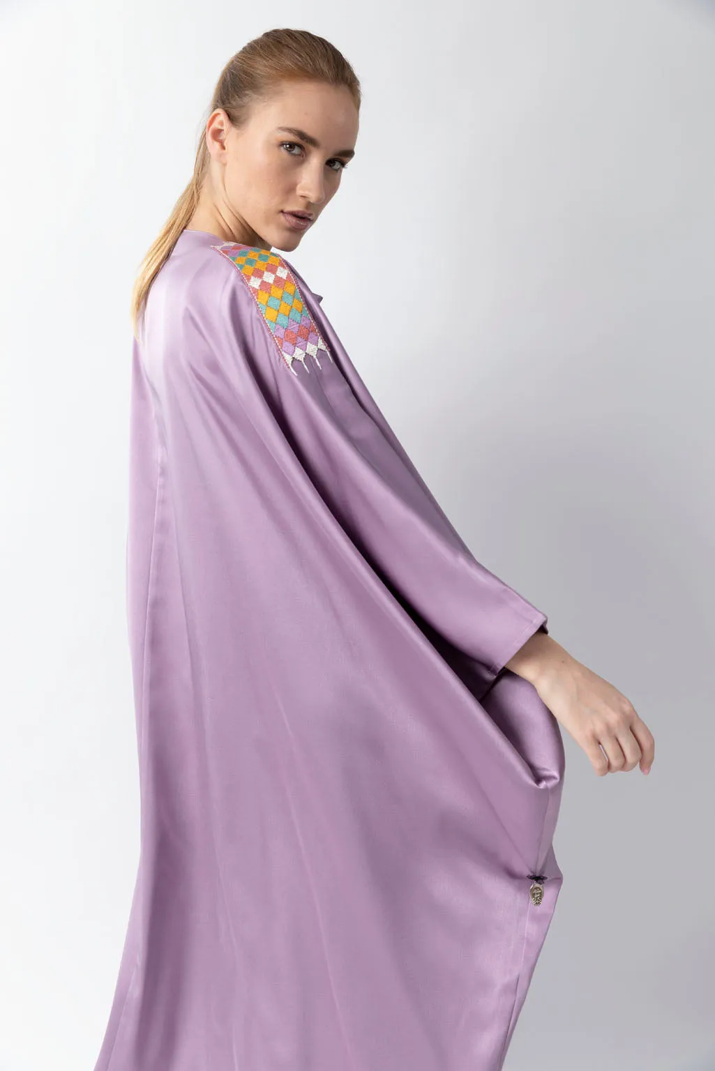 Sadu Art Inspired Embroidery Lavender Pure Silk Abaya WV2221