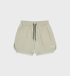 SR Runner Active Short - Laurel/White