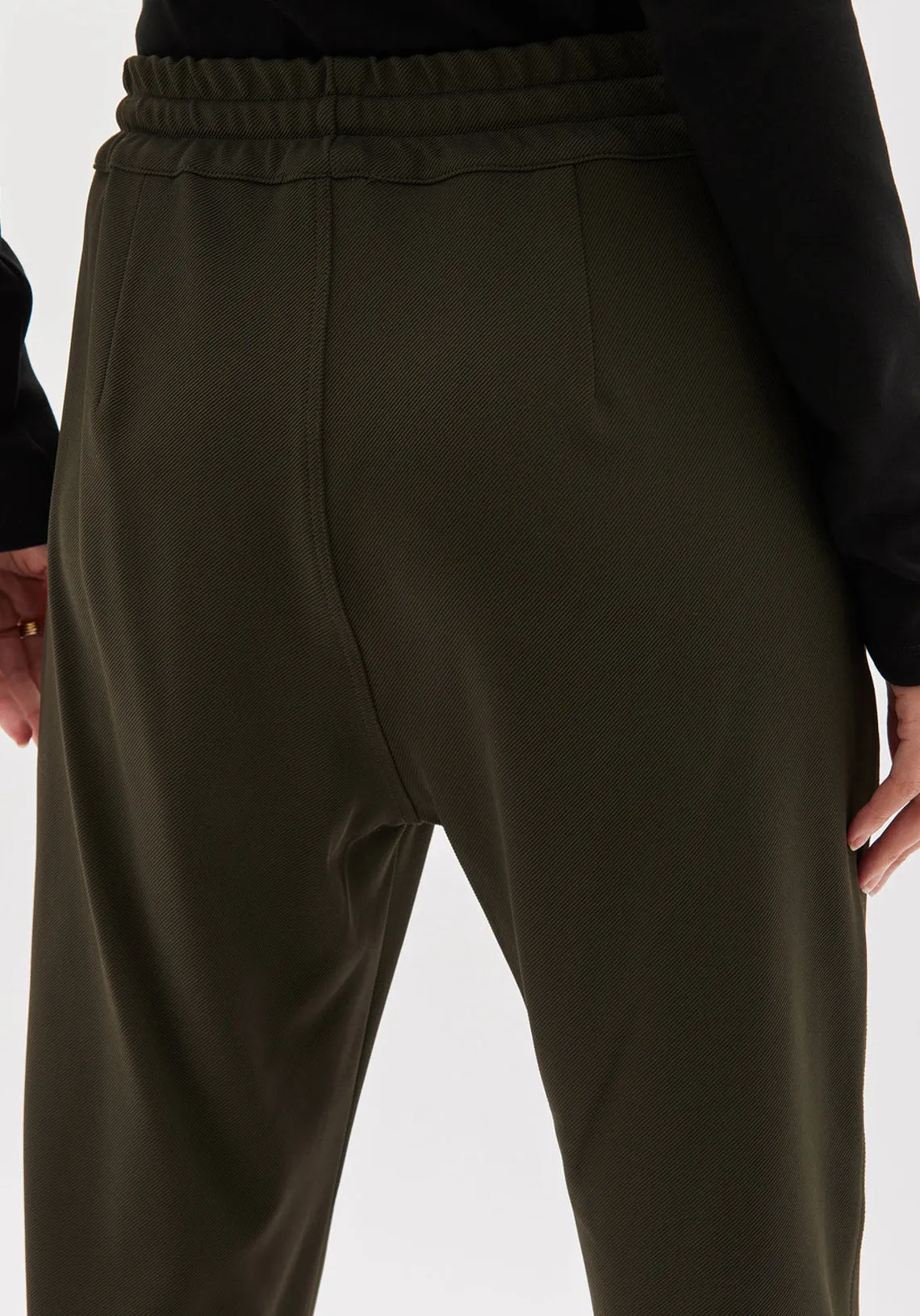 STRETCH TWILL TAPERED PANT